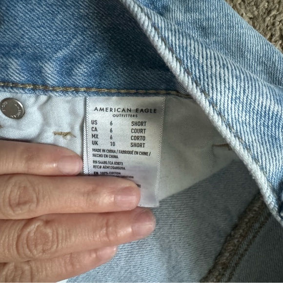 American Eagle Mom Jeans - Picture 5 of 7